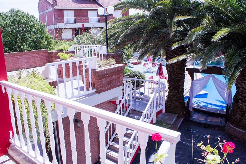 San Remo Gesell Mar Apart Villa Gesell Bagian luar foto